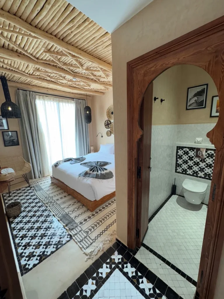 Cosy double room with private bathroom